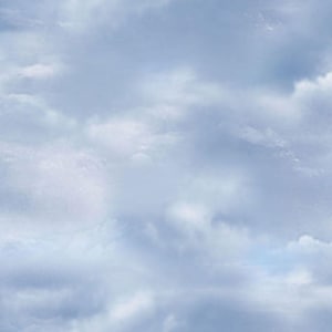 Könnte beinhalten: Ein nahtloses Muster eines bewölkten Himmels. Das Bild zeigt einen hellblauen Hintergrund mit weißen und grauen Wolkenformationen. Die Wolken haben eine wolkige, ätherische Qualität, die ein Gefühl von Tiefe und Raum erzeugt.