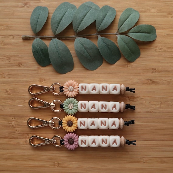 Nana Keychain, Mama Keychain, Grandma Keychain, Silicone Bead Nana Keychain, Nana Gift, Gift For Nana, Grandparent Gift, Gift For Grandma