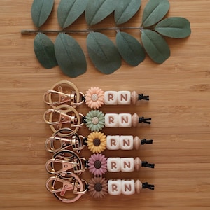 RN Keychain, Nurse Keychain, Keychain For Nurses, Nursing Keychain, Flower Keychain, Gift For Nurses, Nurse Appreciation