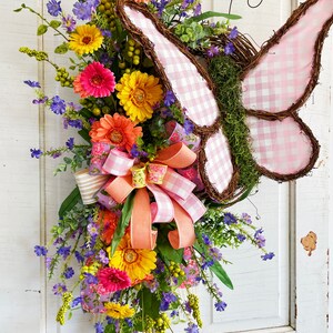 XL Butterfly Wreath for Front Door, Spring and Summer Wreath, Pink Buffalo Plaid Every Day Wreath, Wispy and Natural-style Garden Door Decor image 7