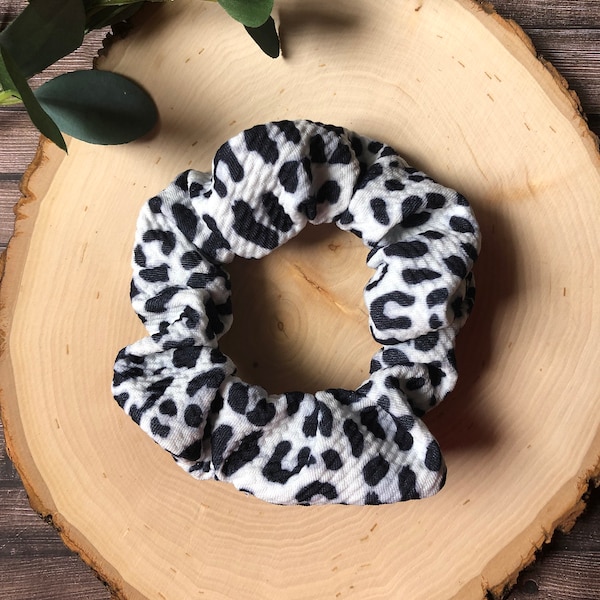 Leopard Print Scrunchie, Snow Leopard Pattern, Leopard Hair Tie, Hair Scrunchies for Women, Scrunchies for Girls, Scrunchies Party Favors