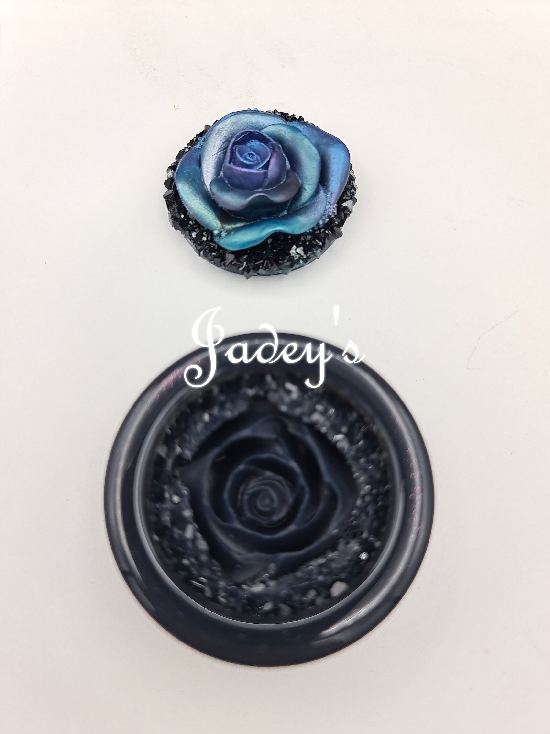 Rose on druzy coin size mold