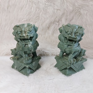 Vintage Hand Carved Green Jade Stone Lion Figurine Guardian Lion Statue Feng Shui Ornaments 6.5&quot; Tall