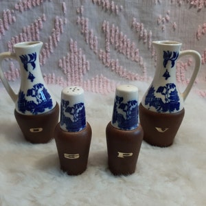 Vintage Hakusan Porcelain Blue Oriental Pattern Pepper /Salt / Oil/ Vinegar Set of 4 Made in Japan image 1