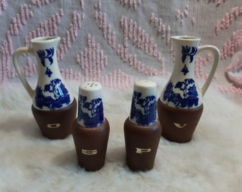 Vintage Hakusan Porcelain Blue Oriental Pattern Pepper /Salt / Oil/ Vinegar Set of 4 Made in Japan