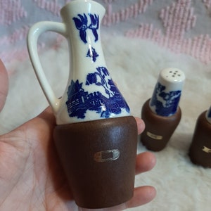 Vintage Hakusan Porcelain Blue Oriental Pattern Pepper /Salt / Oil/ Vinegar Set of 4 Made in Japan image 3