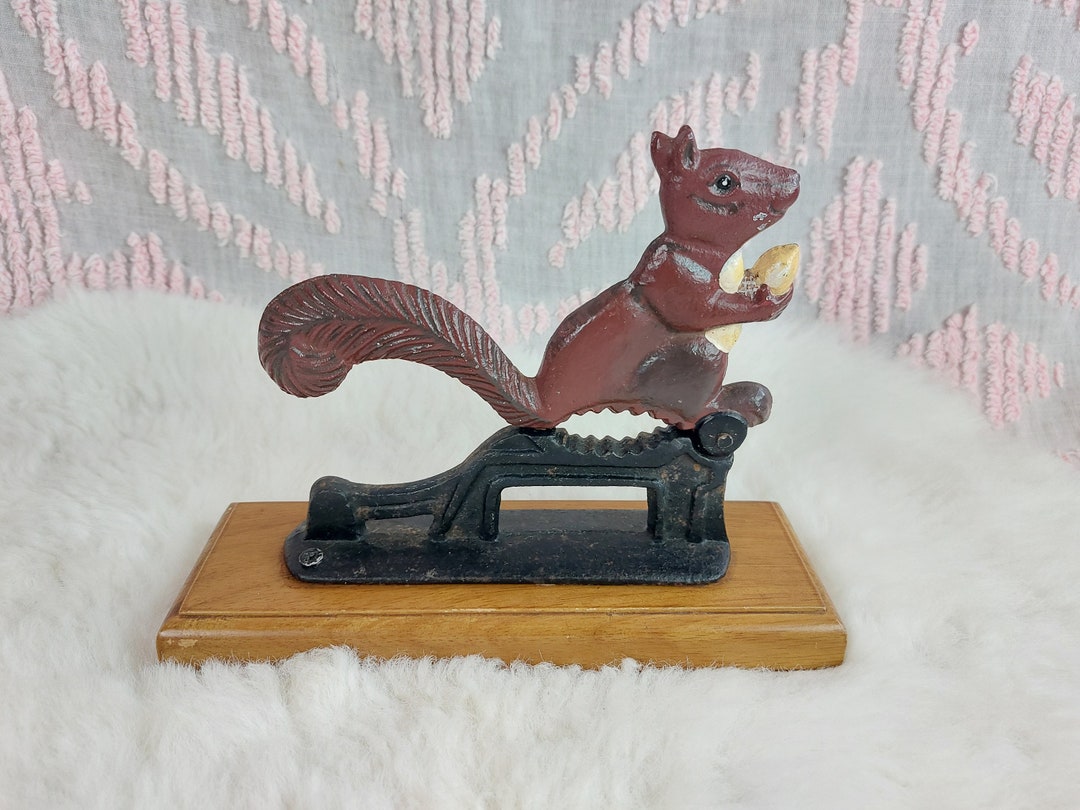 Vintage Cast Iron Squirrel With Acorn Nutcracker on Wooden Base.retro