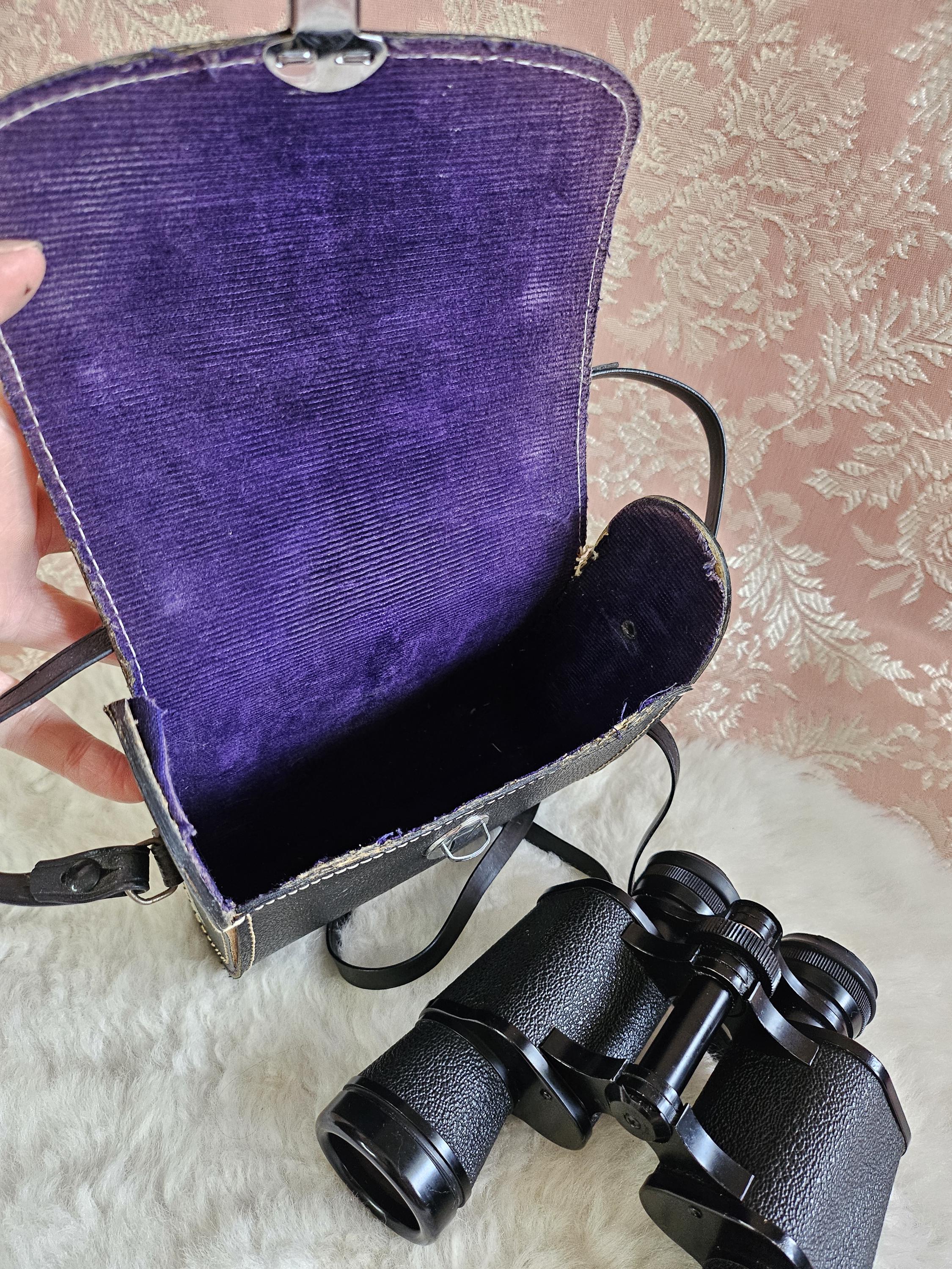 Vintage Tasco Light Weight Field View 7x35 Binoculars 358 Feet at