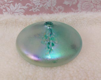 Lampe à huile vintage en verre irisé de studio d'art | Verre satiné vert écume de mer | Lampe à huile décorative soufflée à la main | Décoration en verre d'art contemporain