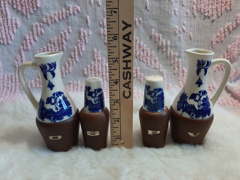 Vintage Hakusan Porcelain Blue Oriental Pattern Pepper /Salt / Oil/ Vinegar Set of 4 Made in Japan image 10