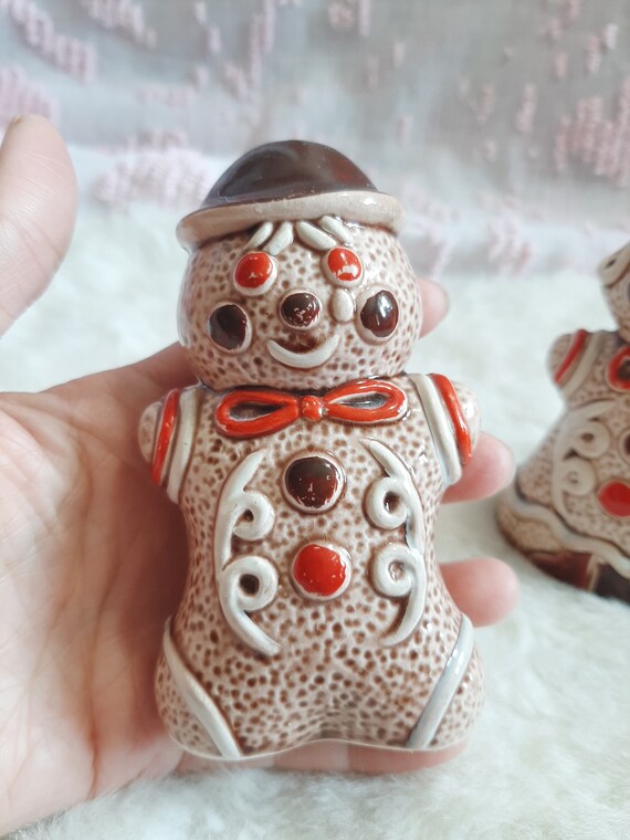 女の子　おもちゃ　まとめ売り ヴィンテージ 磁器製 ジンジャーブレッドメン 塩コショウ入れ 高さ4.25