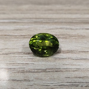 AAA Quality Green Peridot Loose Gemstone, 5.44 Carat Natural Peridot, Natural & Certified Peridot Loose Gemstone, Perfect For Making Jewelry