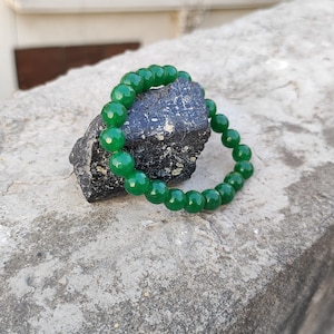 Green Jade Bracelet- AAA Quality Grade Natural and Certified Round 8mm to 10mm Stretchable Green Jade Bracelet