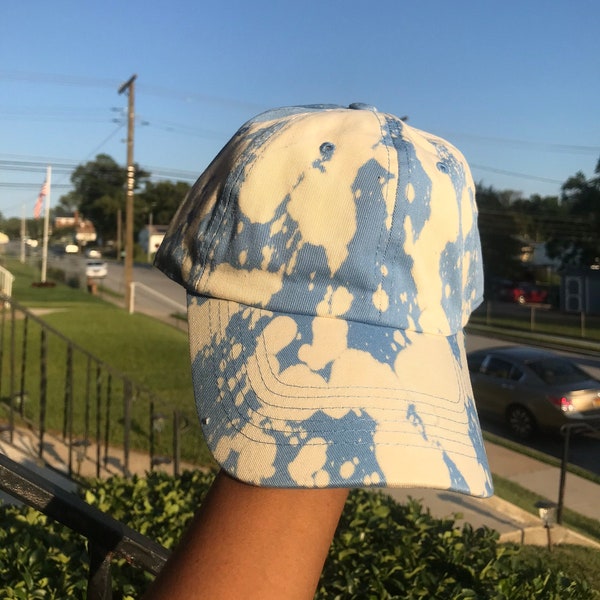 Decolorized Sky Blue Hat