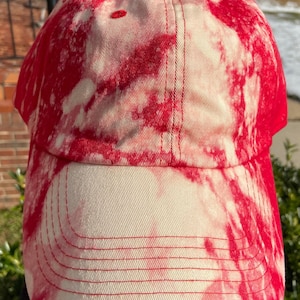 Decolorized Red Hat