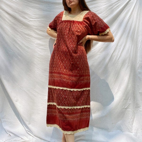 Vintage Dress Boho Aesthetic Crochet 1970s Fashion Outfit Autumn Colors Hippie Style Dress