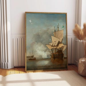 Op de afbeelding: Een schilderij van een groot zeilschip met witte zeilen op een stormachtige zee. Het schip vuurt een kanon af, waardoor er rook in de lucht komt. Er zijn twee sterren te zien aan de hemel.