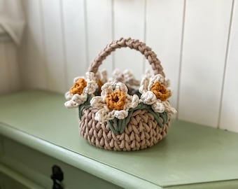 Easter Baskets For Girls, spring basket daffodils, Easter Egg Hunt, daffodils Basket Whith Handle,  Easter Egg Hun, Crochet Round Egg Basket