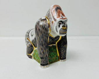 Royal Crown Derby - Imari, Mountain Gorilla paperweight. Gold stopper, signed