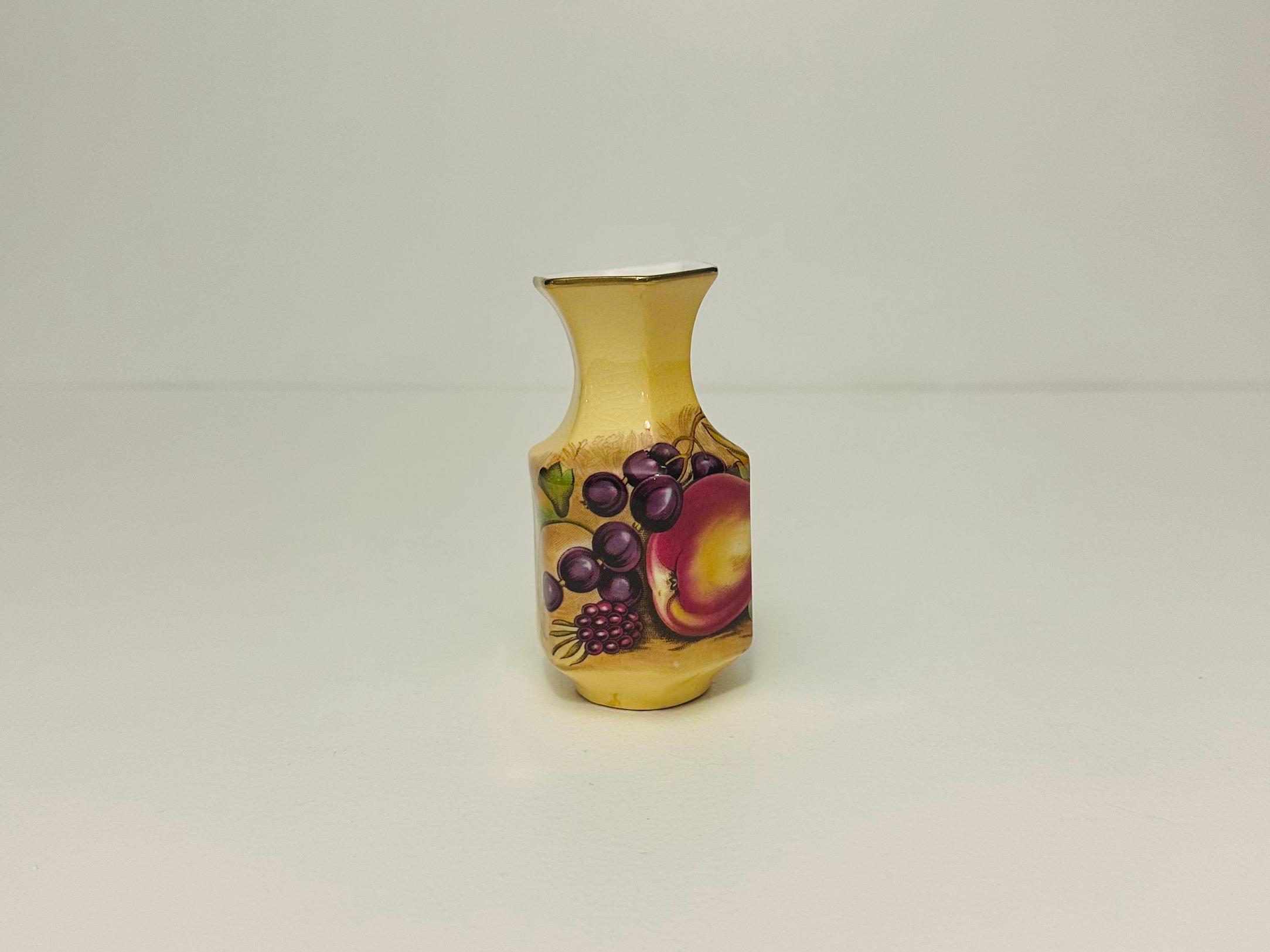 エインズレイ  オーチャードゴールド  フラワーベース エインズレイ オーチャードゴールド フラワーベース フラワー ベース