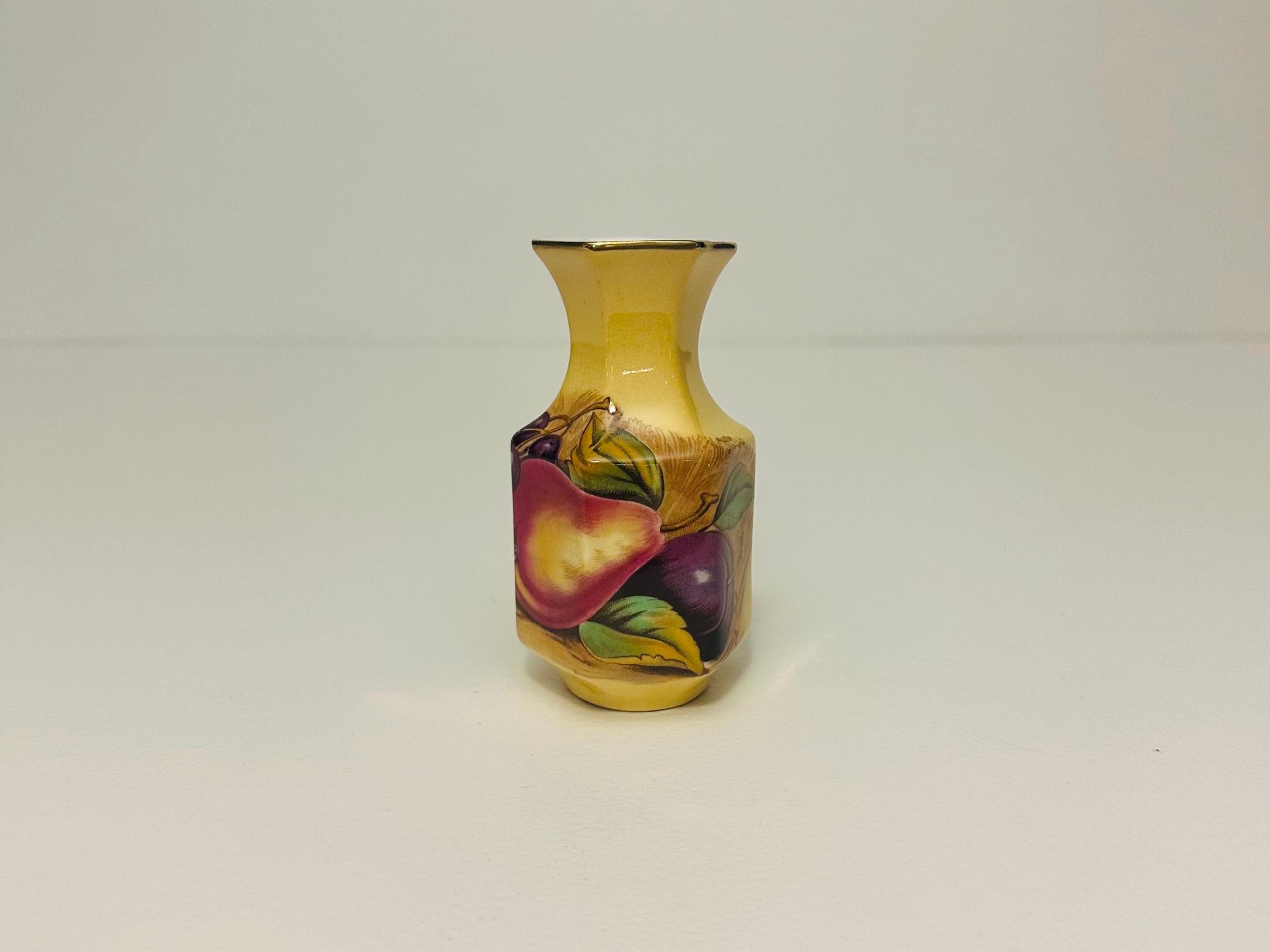 エインズレイ  オーチャードゴールド  フラワーベース エインズレイ オーチャードゴールド フラワーベース AYNSLEY