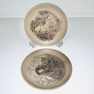 Poole Pottery - Kat / Kitten spelen &Paard, paar ingeschreven display platen