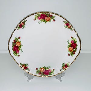Royal Albert - Old Country Roses, tab handled cake / gateau plate