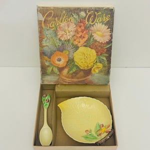 1950年代 人気のCarlton ware バターカップ 割れ、かけなし