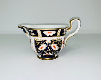 Paragon - Imari, large creamer / milk jug. Early Star backstamp 1923-33