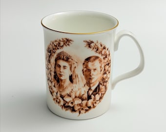 Royal Doulton - Golden Wedding Anniversary HM the Queen & Duke of Edinburgh mug