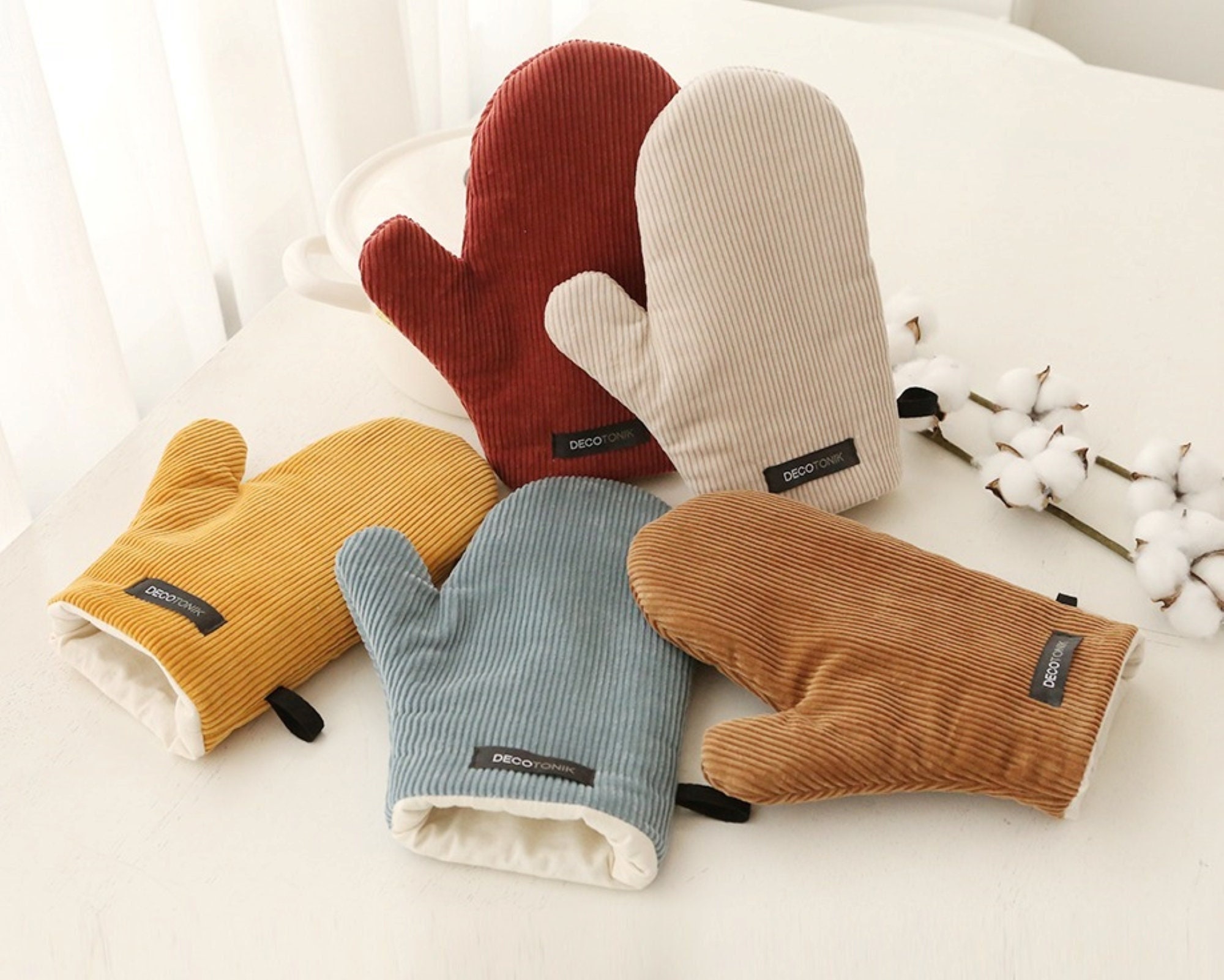 Cute Cartoon Design Oven Mitts Heat Resistant Cooking Gloves