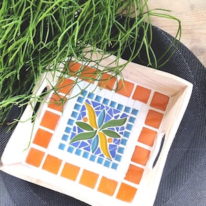 kit mosaïque  plateau carré bois fleurs  DIY-Do It Yourself-