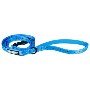 May include: A light blue dog leash with a black clasp and handle. The leash features a pattern of small white dots and dog silhouettes. The brand name "WONDERFURRY" is printed on the leash.