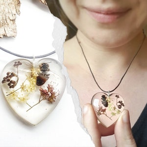 Necklace heart pendant bee l real bee and flowers l epoxy resin with real insect