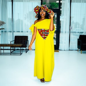Robe kimono à imprimé africain : caftan asymétrique avec fleur pour cheveux assortie