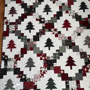 Evergreen Trees Christmas Quilt