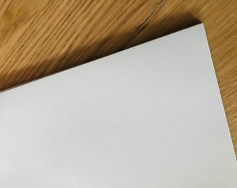 Papier vélin lisse gris Conqueror A4 100 g, paquet de 20 feuilles