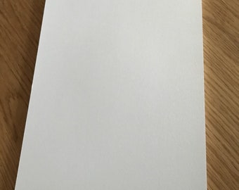 Papier artisanal de luxe Boldmere blanc glacé A4 120 g/m² paquet de 20 feuilles