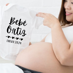 Personalized Spanish Baby Announcement Bodysuit | Spanish Pregnancy reveal Gift Box in Spnish | Last Name Baby Bodysuit in Spanish