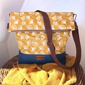 Schultertasche Damen/ Foldover/ Umhängetasche/ Ginkgo Blätter/ Tragetasche/ Crossbody-Bag/ handmade/wasserabweisend