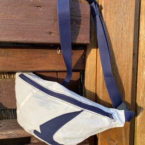 Hipp-Bag/ bum bag/ crossbody bag/ canvas/ upcycling/ vegan/ lightweight/ adjustable/ personalization/ letters or desired number