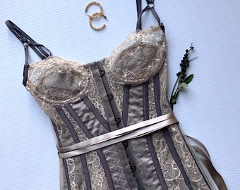 Golden Mauve Quilted Bustier W/ Garters