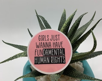 les filles veulent juste avoir un autocollant sur les droits fondamentaux