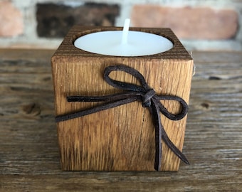 Träljusstake, ljusstake i furu, handgjord ljusstake, värmeljusstake