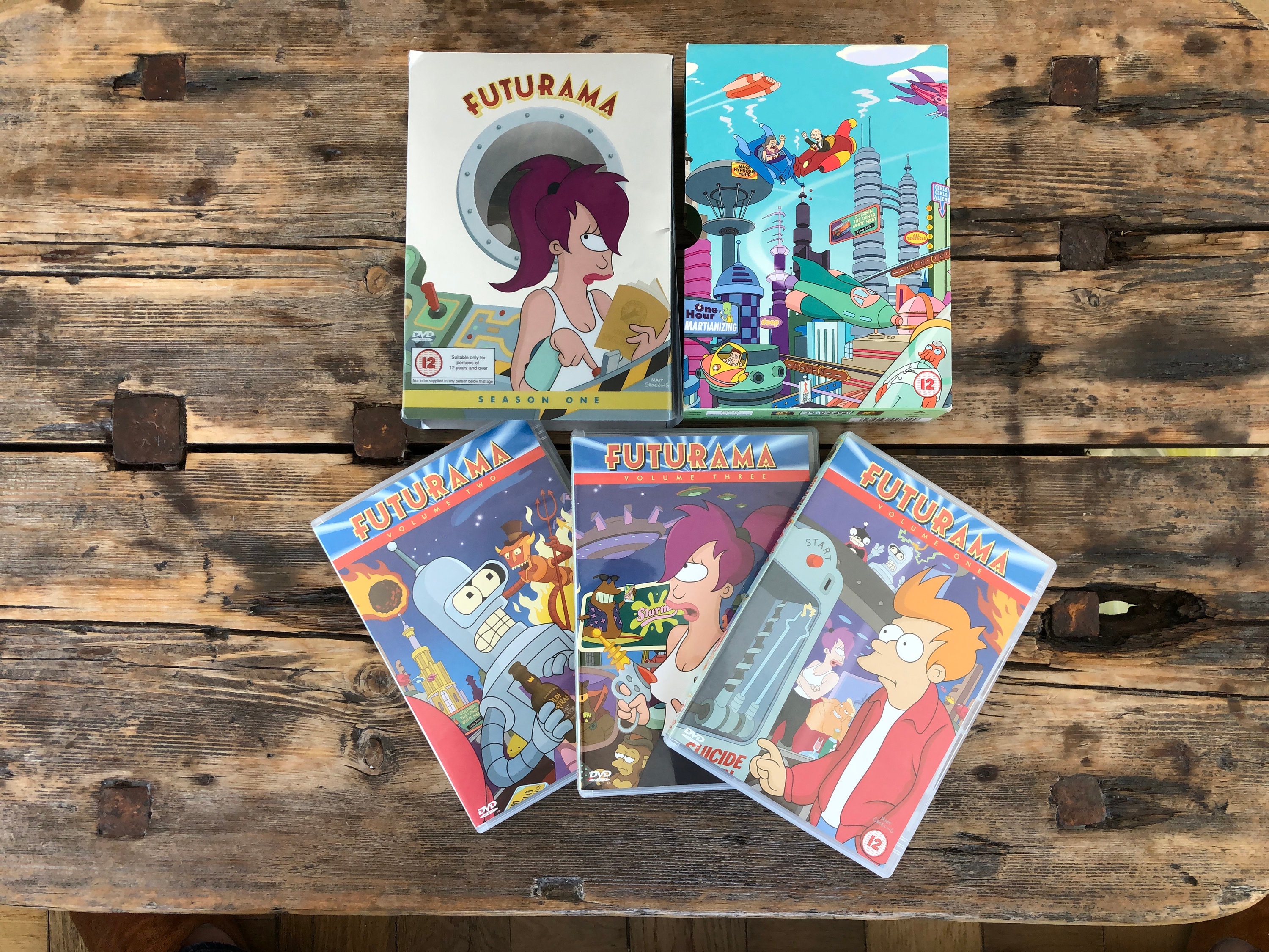 Dvd-film Futurama, seizoen één originele set van 3 dvd's - deel 1, 2,3,  Engelse taal, Matt Groening animatie voor volwassenen - Etsy België, image size:3000x2250