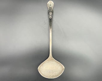 Vintage serving ladle, metal soup spoon, metal serving utensils, punch server, soup ladle