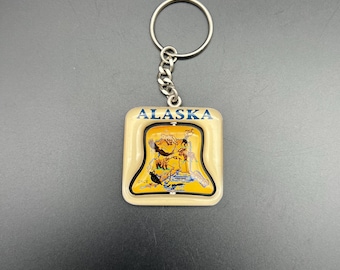 Vintage Alaska key chain, key holder with turning Alaska animals picture, Alaska nature souvenir, metal ACA keychain, bear, moose, eagle