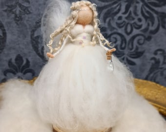 Needle felted Angel Decoration, Wool Angel Christmas Ornament, Felted Angel, Merino Wool Decor,