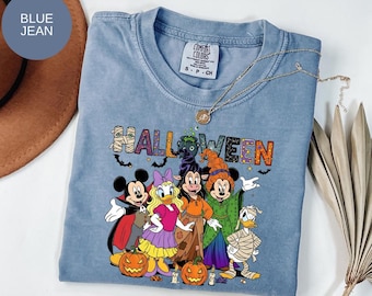 Camiseta de Halloween de Disney Comfort Colors® / Camiseta de Mickey, Minnie, Daisy y Donald / Camiseta de otoño Comfort Colors / Linda camiseta de Halloween de Disney