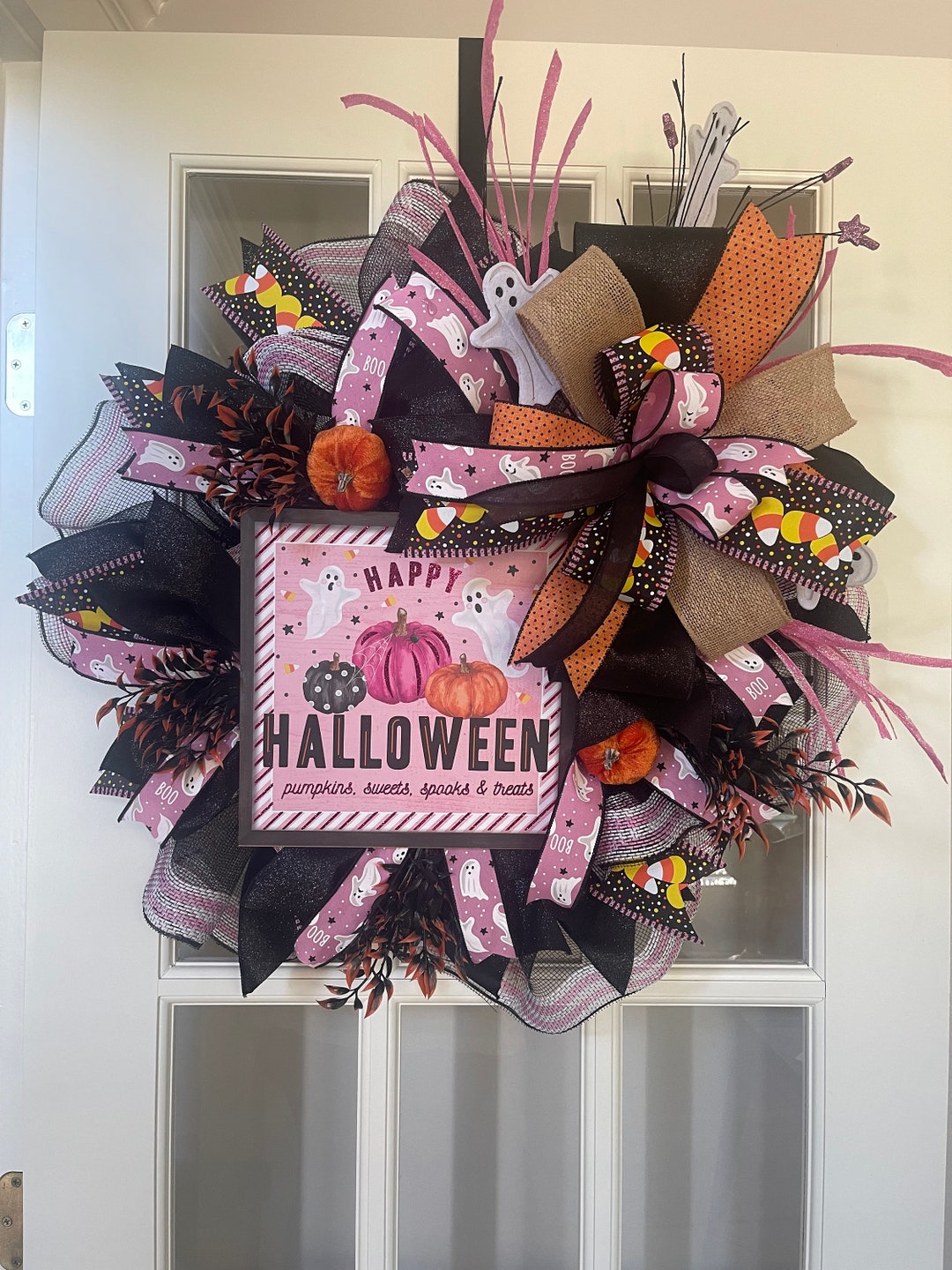 This Vibrant Halloween Wreath With Ghost and Pumpkins, Spooky up Your